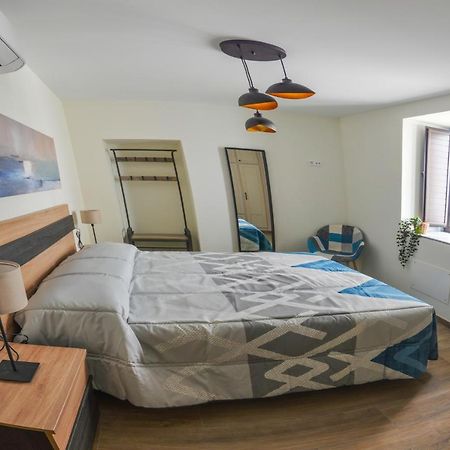 Apartamentos Turisticos Hornillo Caces Eksteriør billede