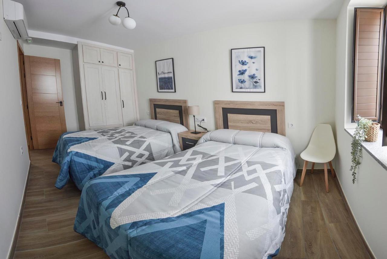 Apartamentos Turisticos Hornillo Caces Eksteriør billede