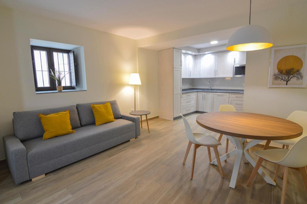 Apartamentos Turisticos Hornillo Caces Eksteriør billede