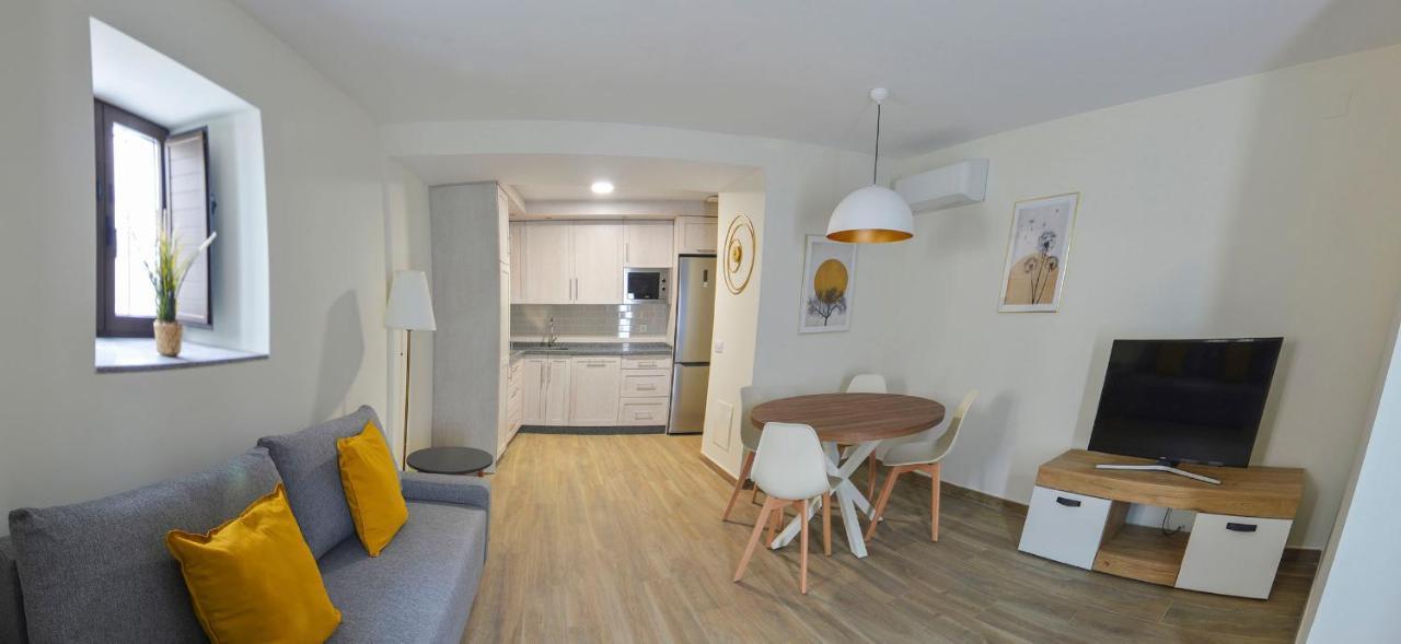 Apartamentos Turisticos Hornillo Caces Eksteriør billede