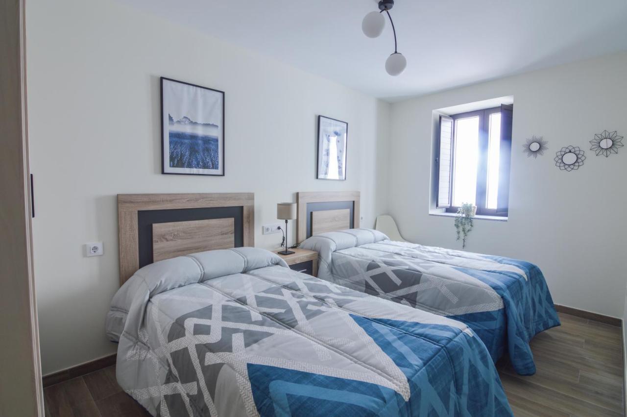 Apartamentos Turisticos Hornillo Caces Eksteriør billede