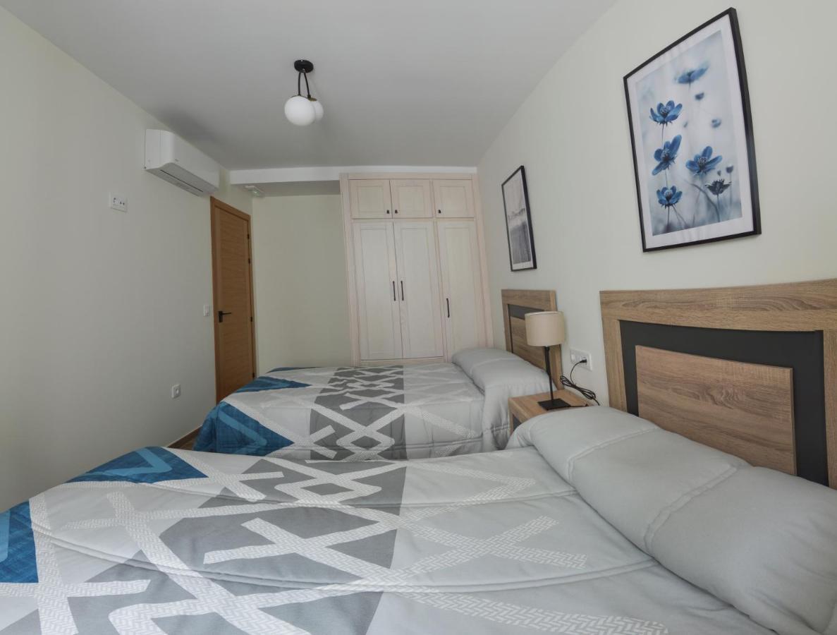 Apartamentos Turisticos Hornillo Caces Eksteriør billede